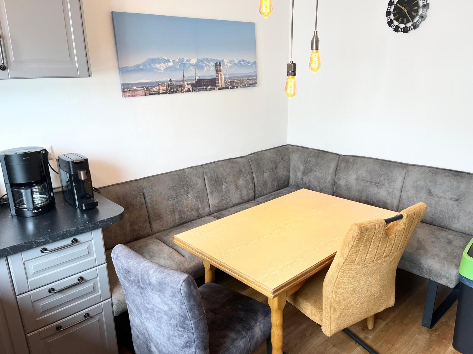 Gemuetliche Privatzimmer Mit Geteiltem Bad, Kueche Und Garten München Buitenkant foto
