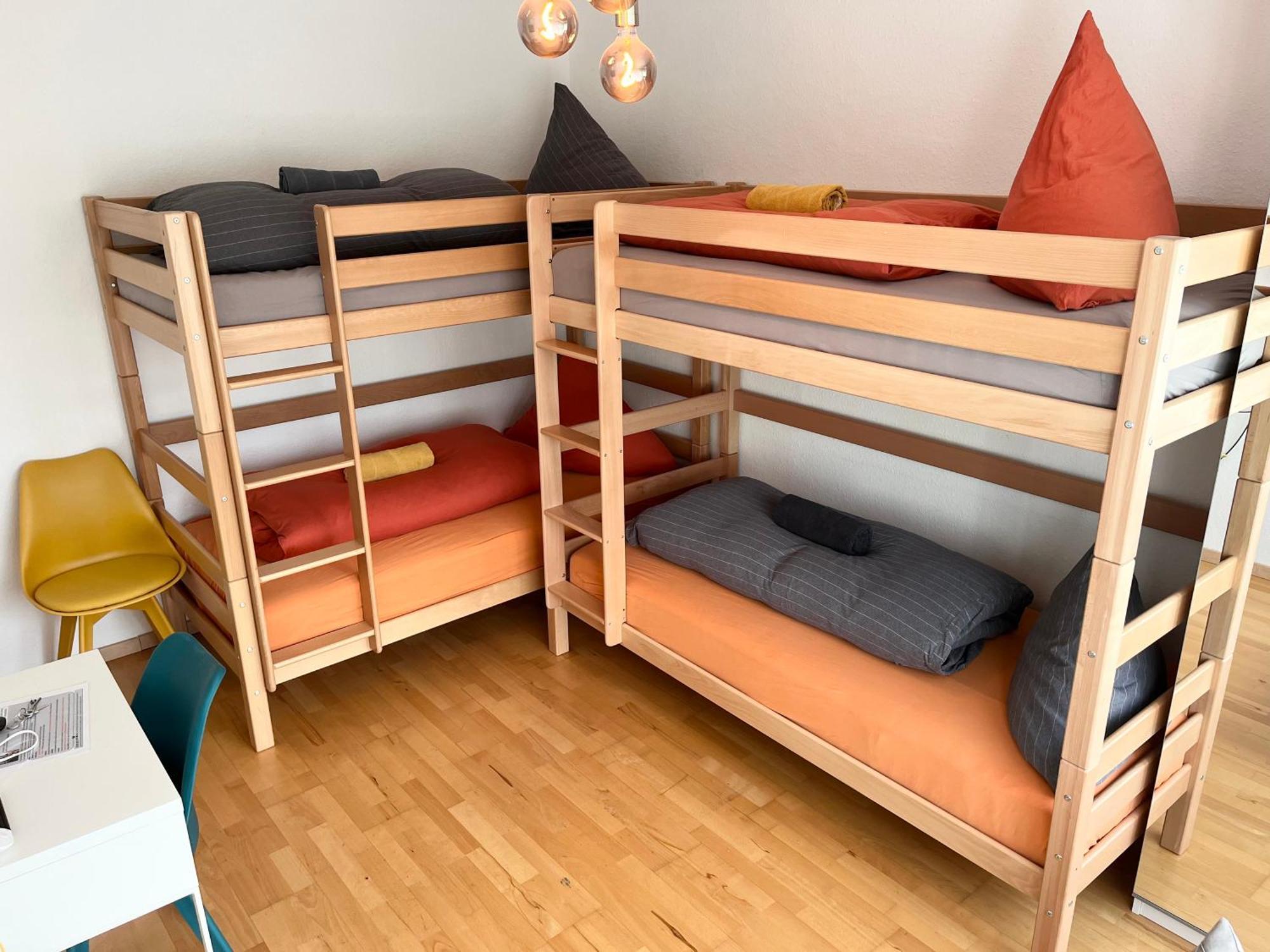 Gemuetliche Privatzimmer Mit Geteiltem Bad, Kueche Und Garten München Buitenkant foto